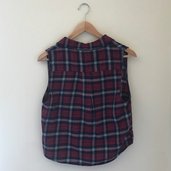 FOREVER 21 - plaid cropped top button up - Picture 2 of 4